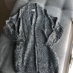 Old Navy Black & White Sweater